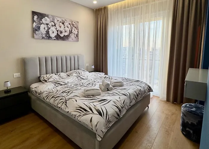 Tomei Apartment
