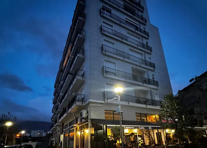 Tomei Apartment *